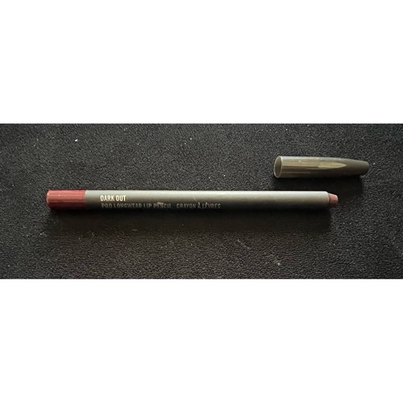 MAC Lip Liner in Dark Out - Picture 2 of 3